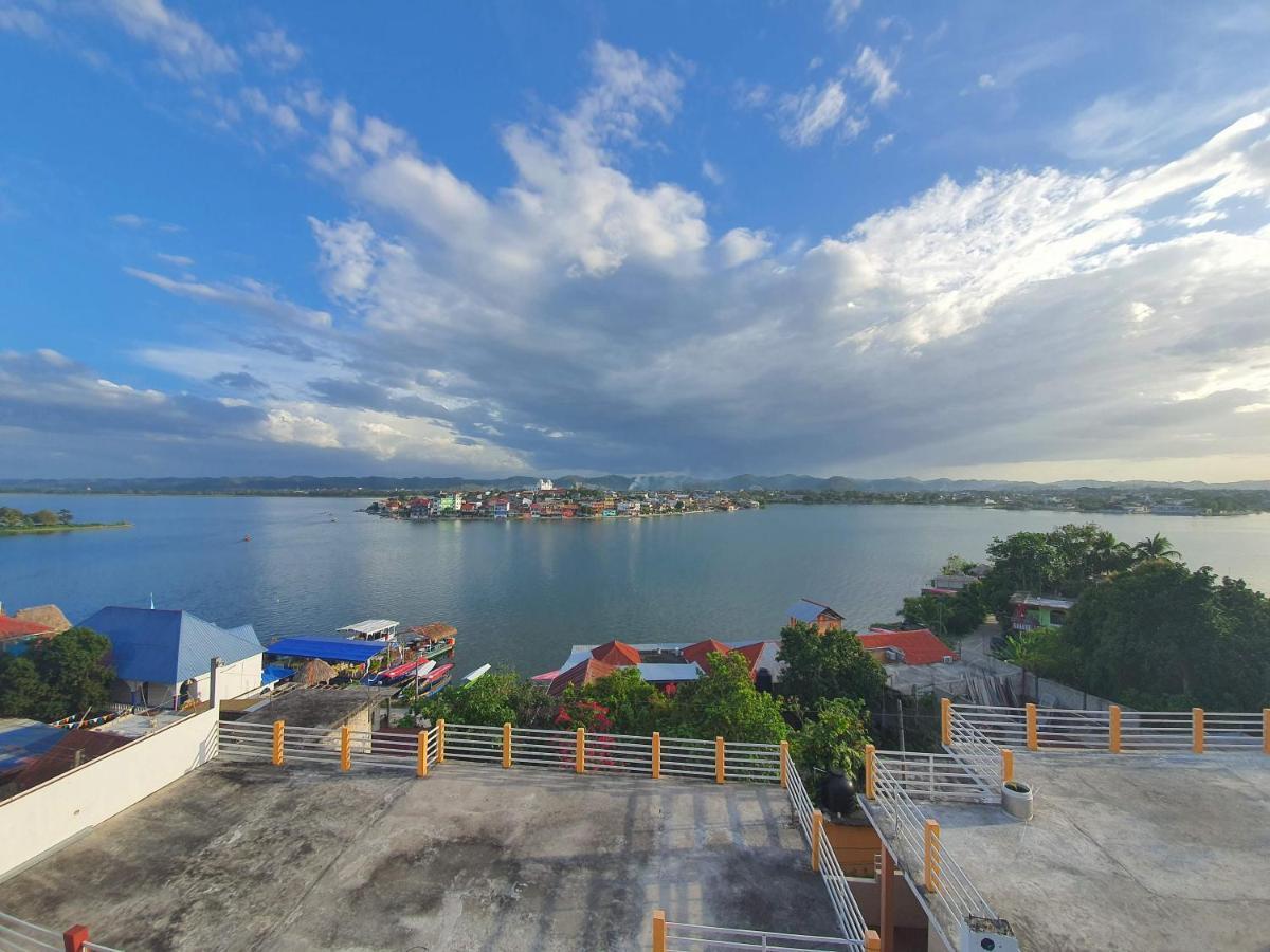 Aparthotel Vista Lago Flores Exteriér fotografie